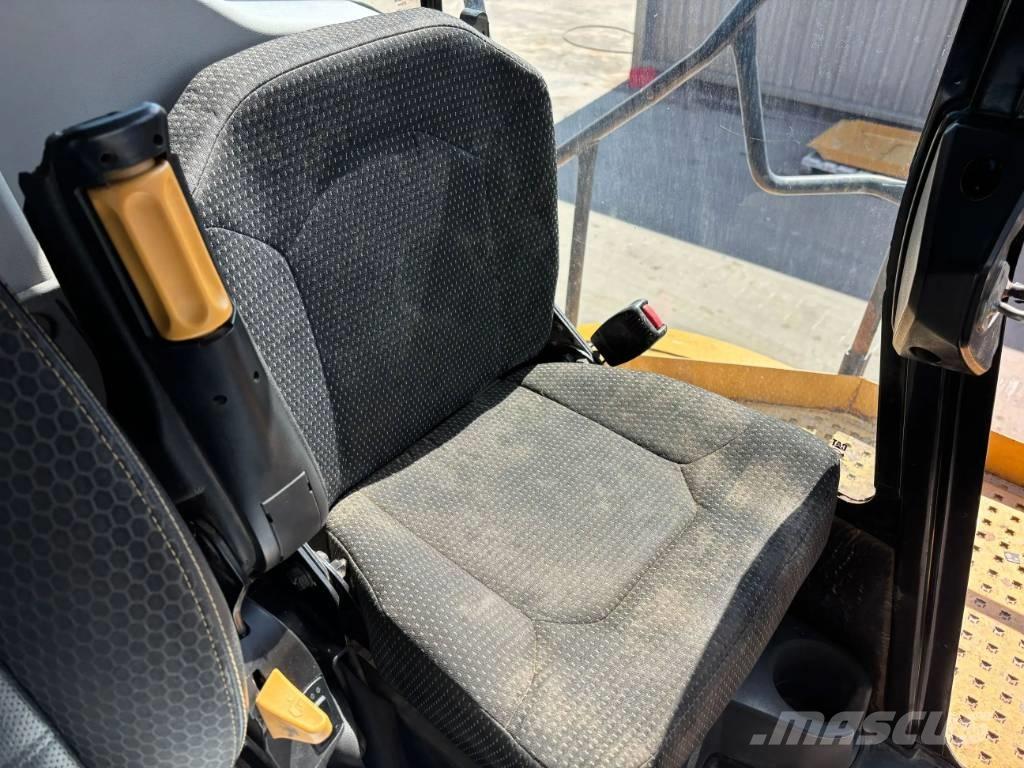 CAT 745 04A Wozidła przegubowe