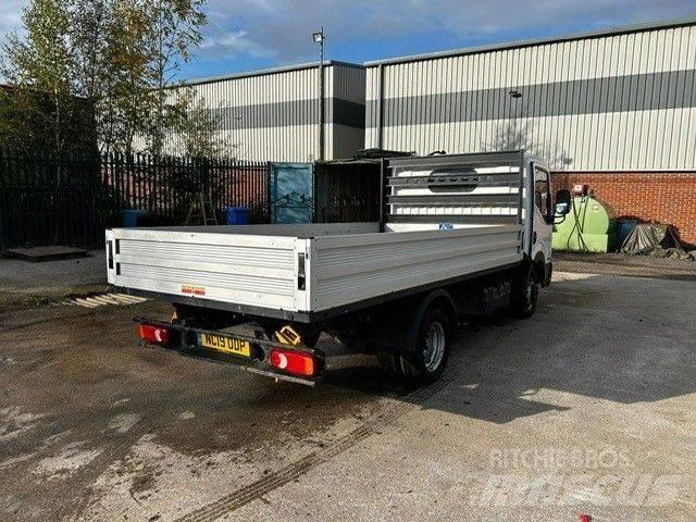 Nissan NT400 Cabstar Pick-upy / Pojazdy z otwieranymi burtami