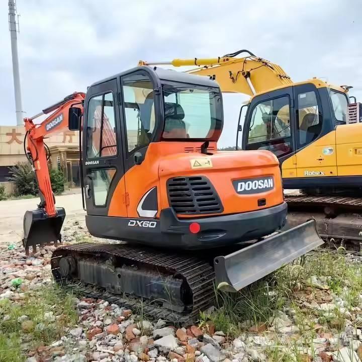 Doosan DX 60 Koparki gąsienicowe