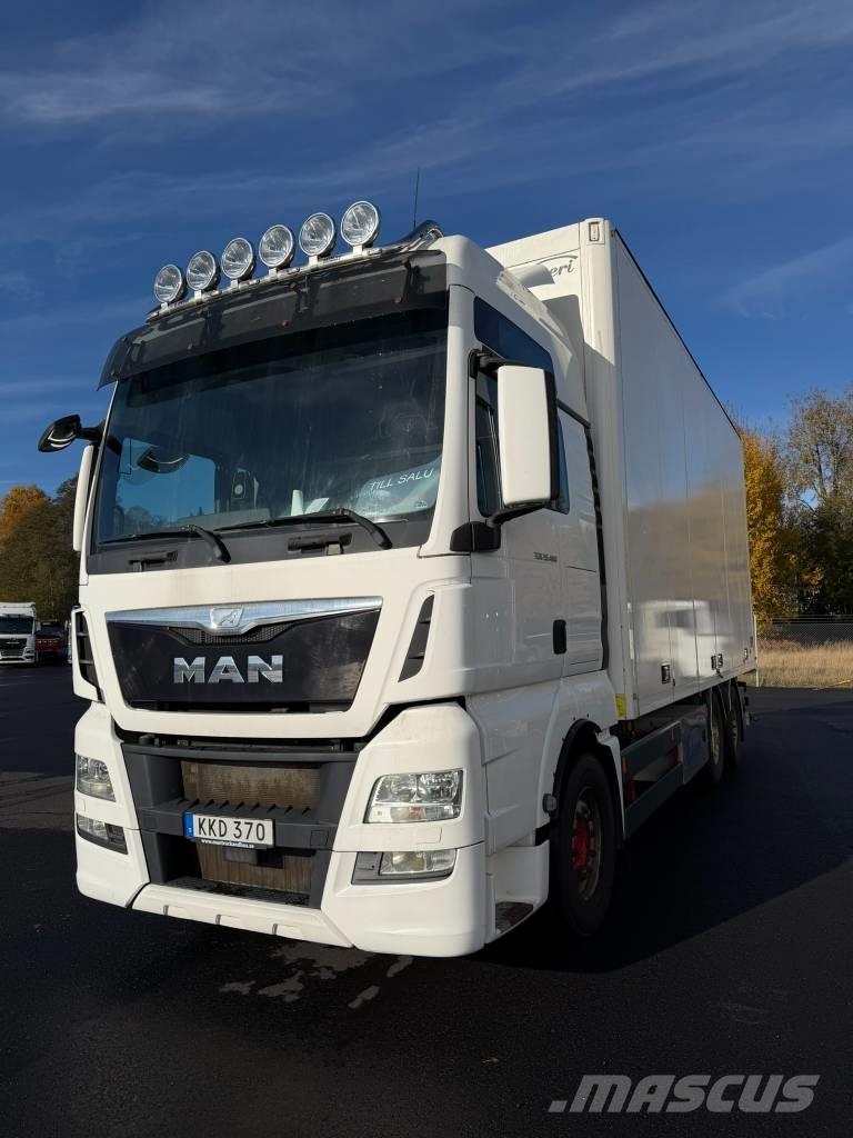 MAN TGX 26.480 6x2 Samochody ciężarowe ze skrzynią zamkniętą