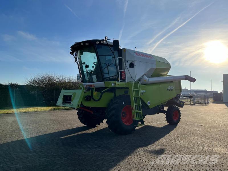 CLAAS AVERO 240 Kombajny zbożowe