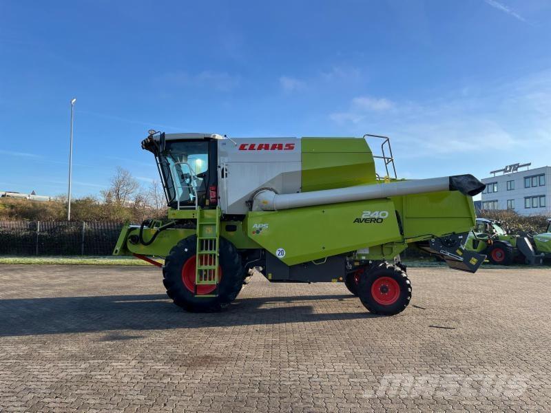 CLAAS AVERO 240 Kombajny zbożowe