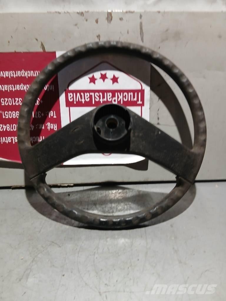 MAN TGS   81464306008 Kabiny i wnętrze