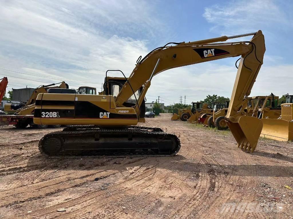 CAT 320 B Koparki gąsienicowe