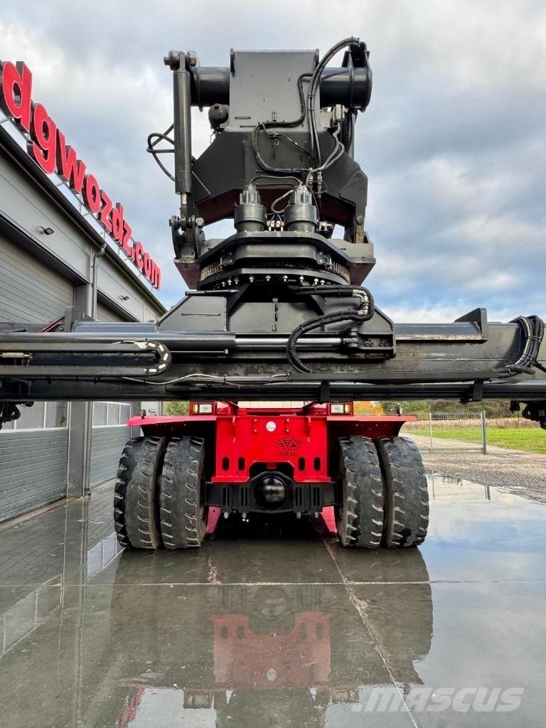 CVS Ferrari F465 Wózki typu Reachstacker