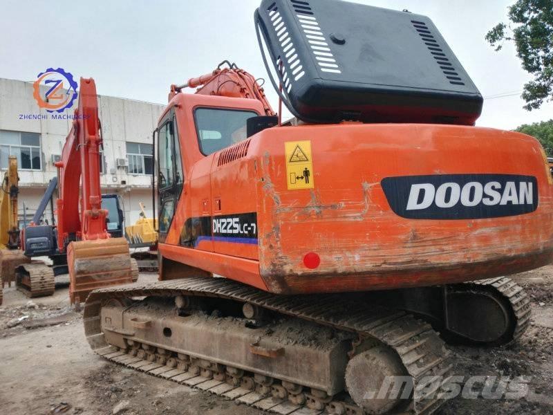 Doosan DH 225 LC-7 Koparki gąsienicowe