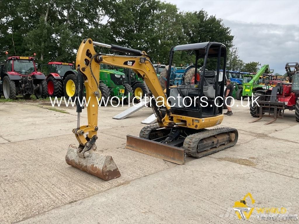 CAT 302.7 D CR Minikoparki