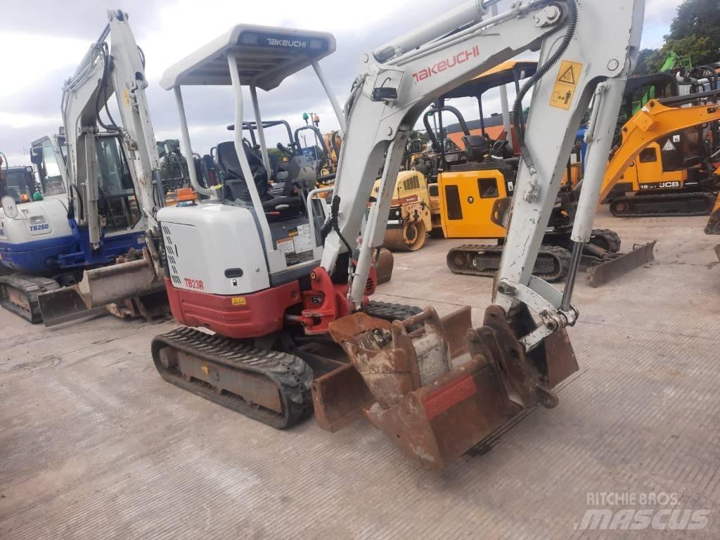 Takeuchi TB23R Minikoparki
