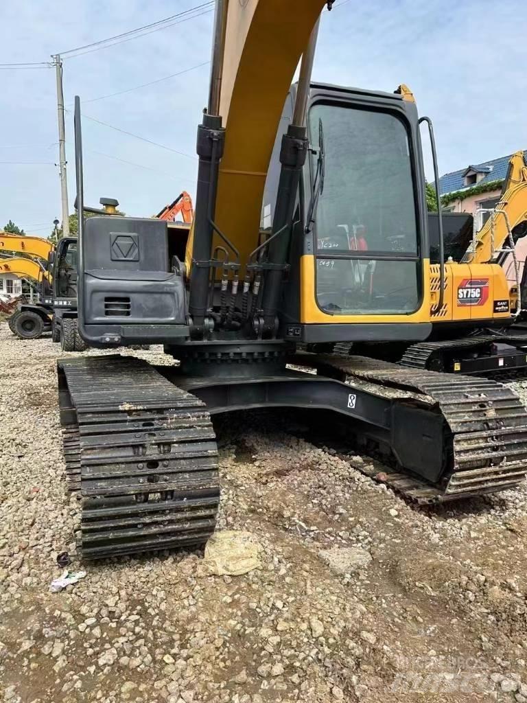 XCMG XE 150 D Midikoparki  7t - 12t