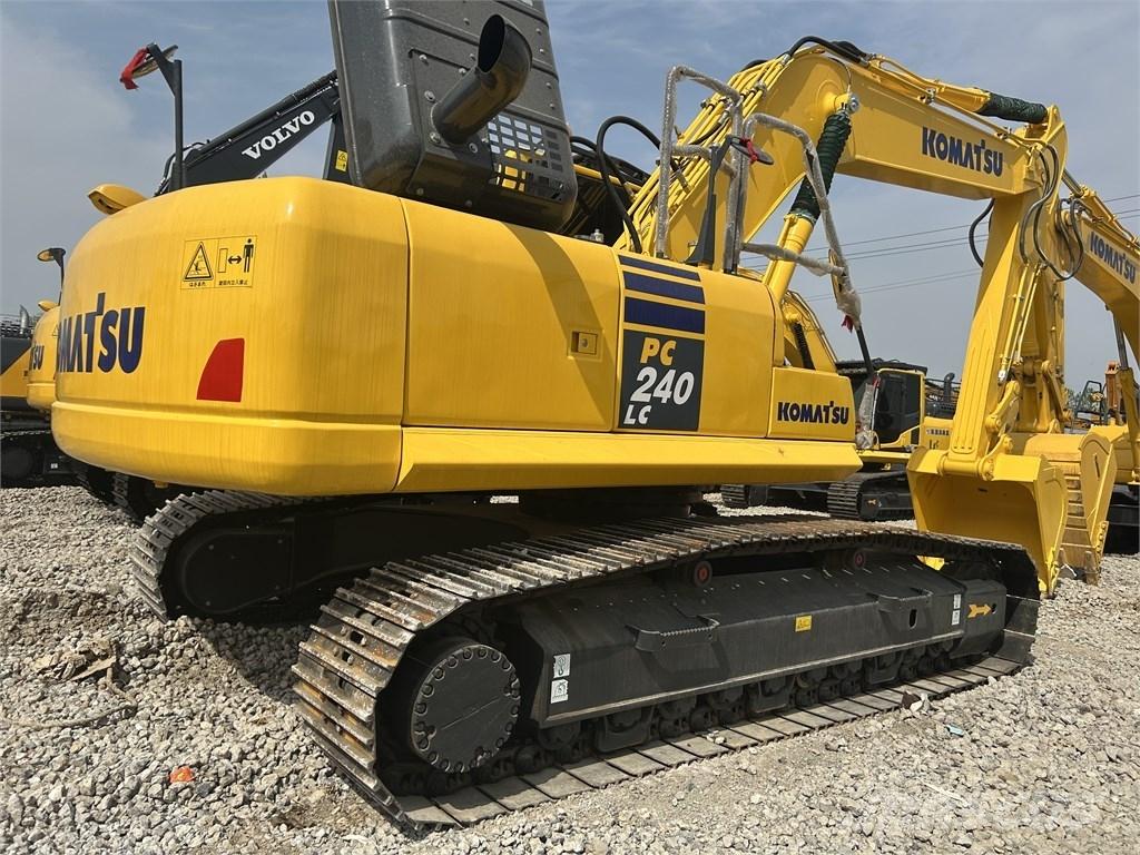 Komatsu PC 240 LC Koparki gąsienicowe