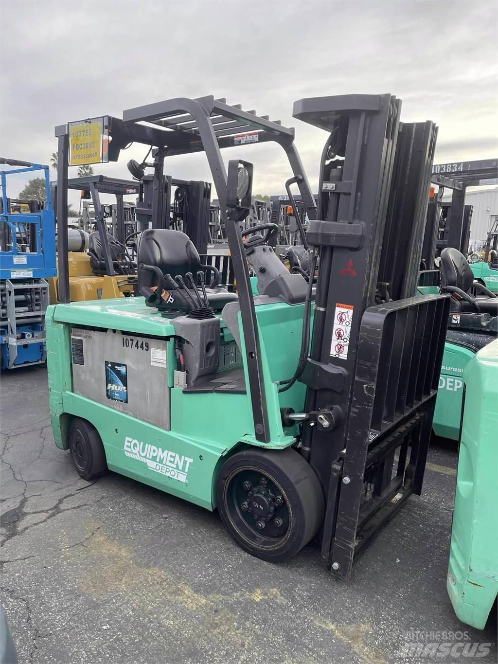 Mitsubishi FBC30N Wózki elektryczne