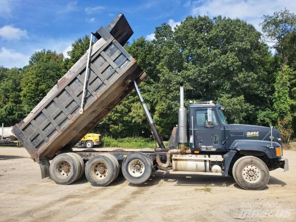 Mack CL713 Wywrotki