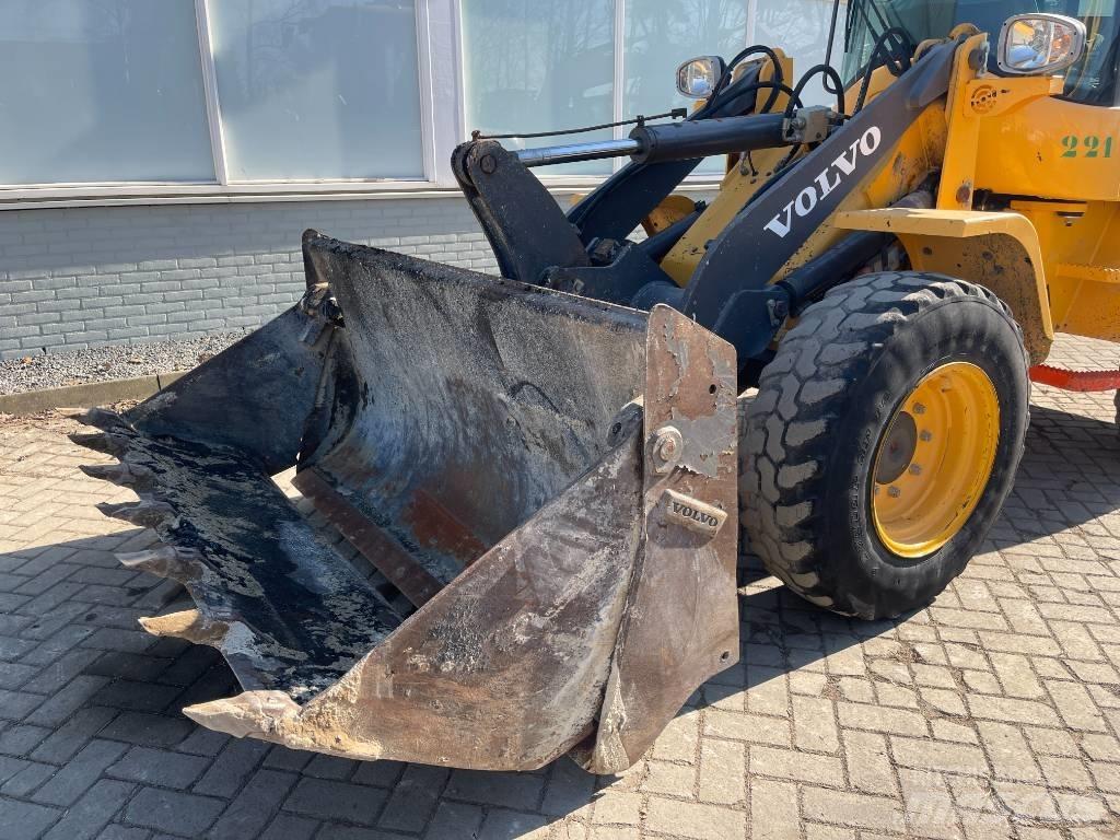 Volvo L 30 G  2017     CE Ładowarki kołowe