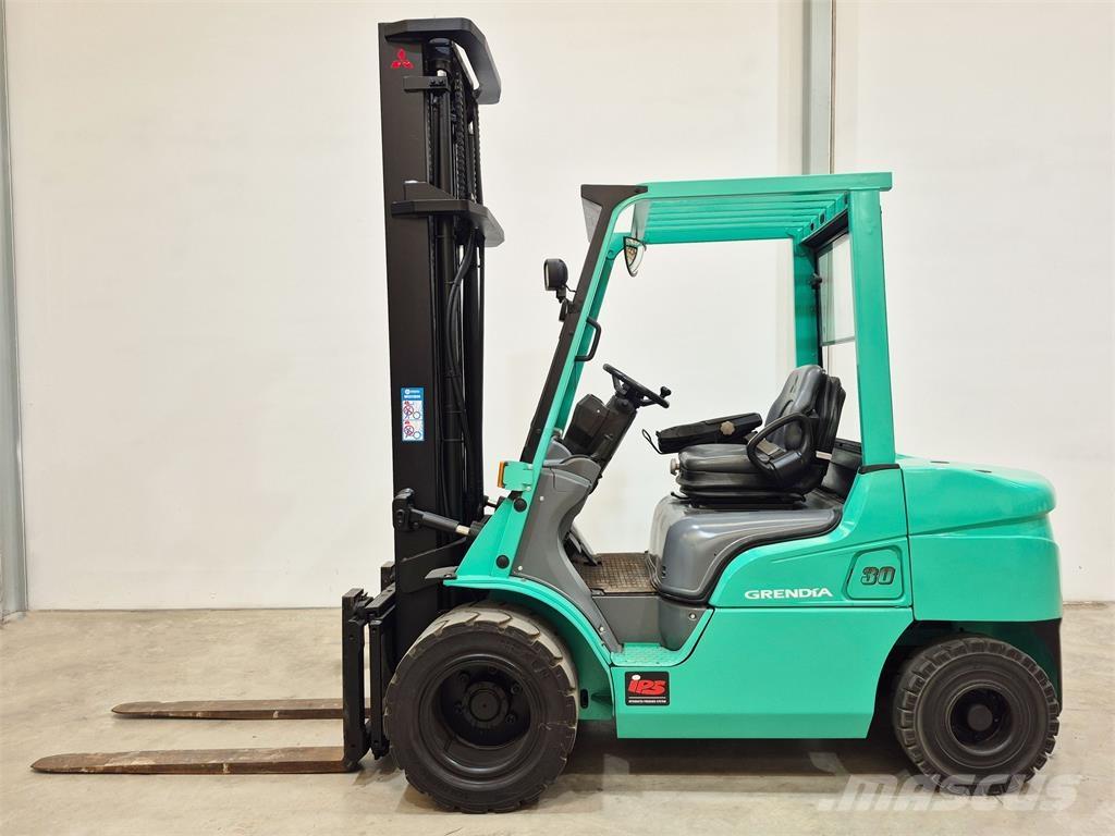 Mitsubishi FD30NTD Wózki Diesla
