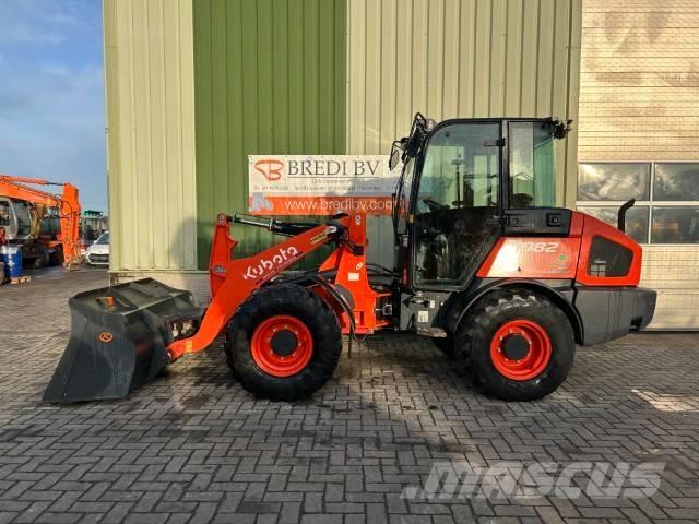 Kubota R 082 Ładowarki kołowe