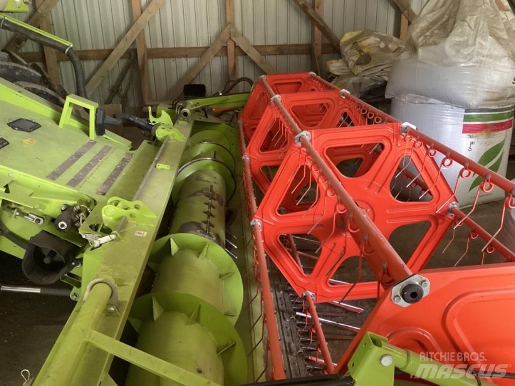 CLAAS Avero 160 Kombajny zbożowe