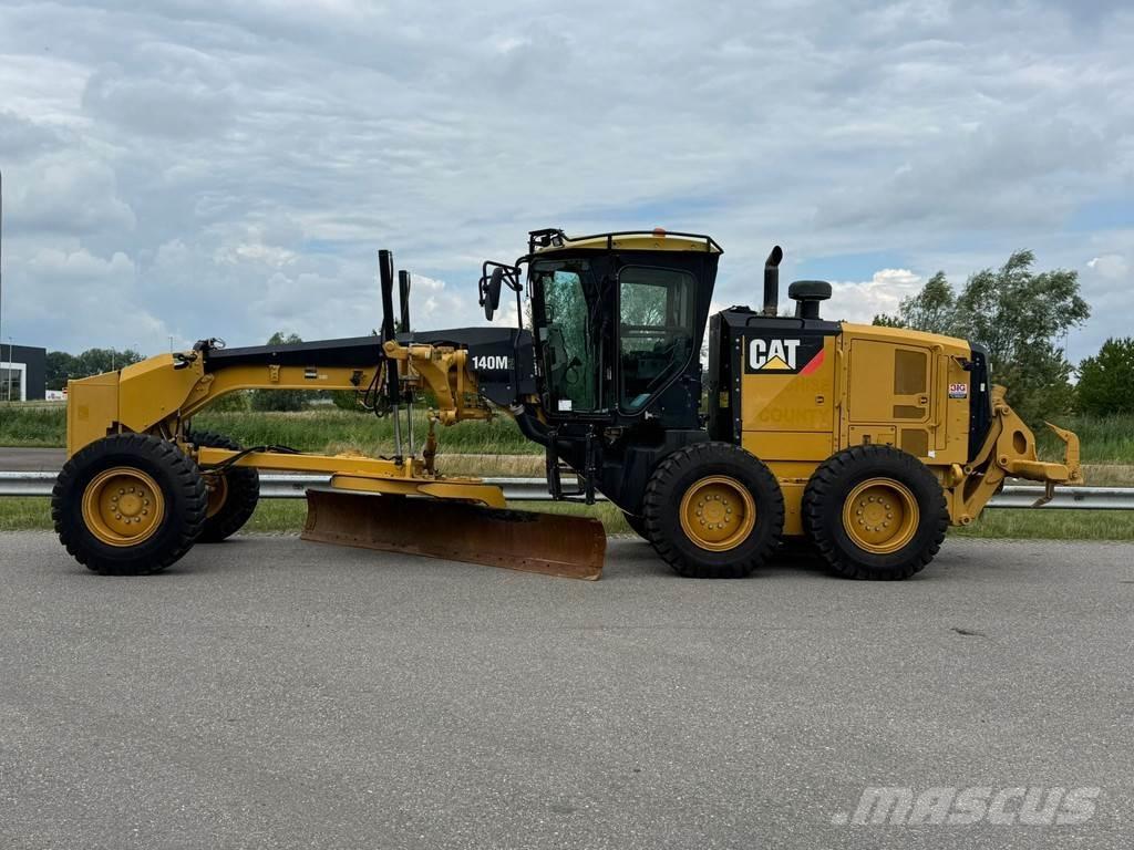 CAT 140M2 Równiarki