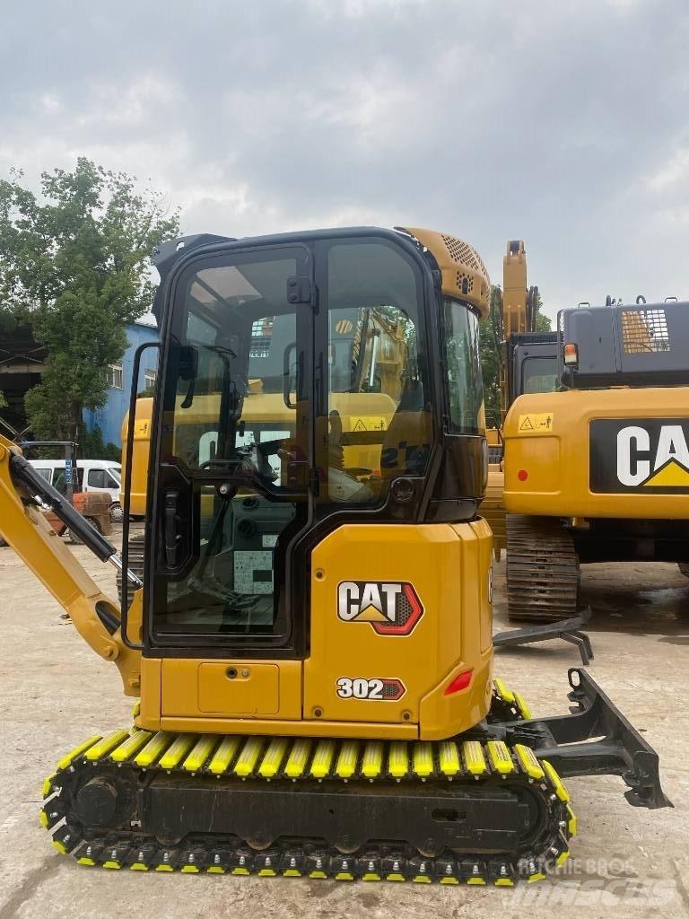CAT 302 Minikoparki