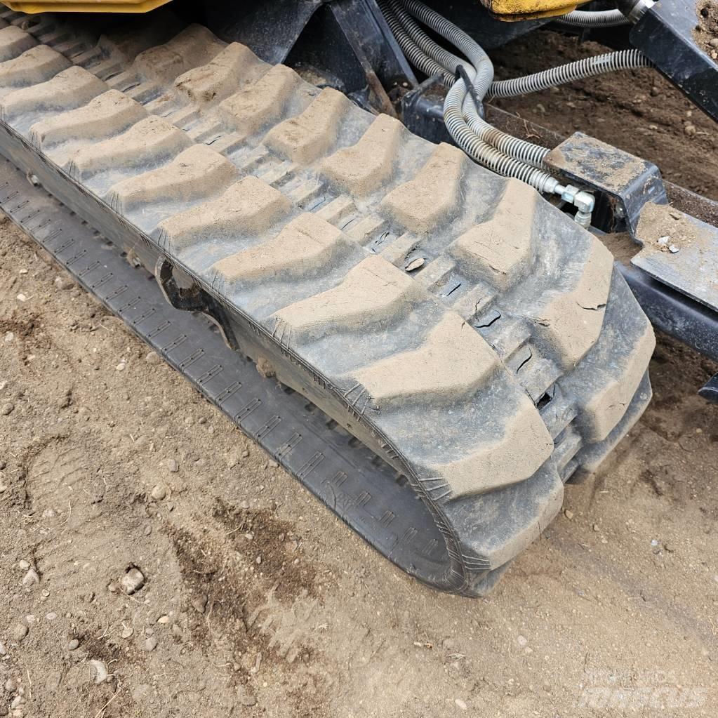 CAT 304 Minikoparki