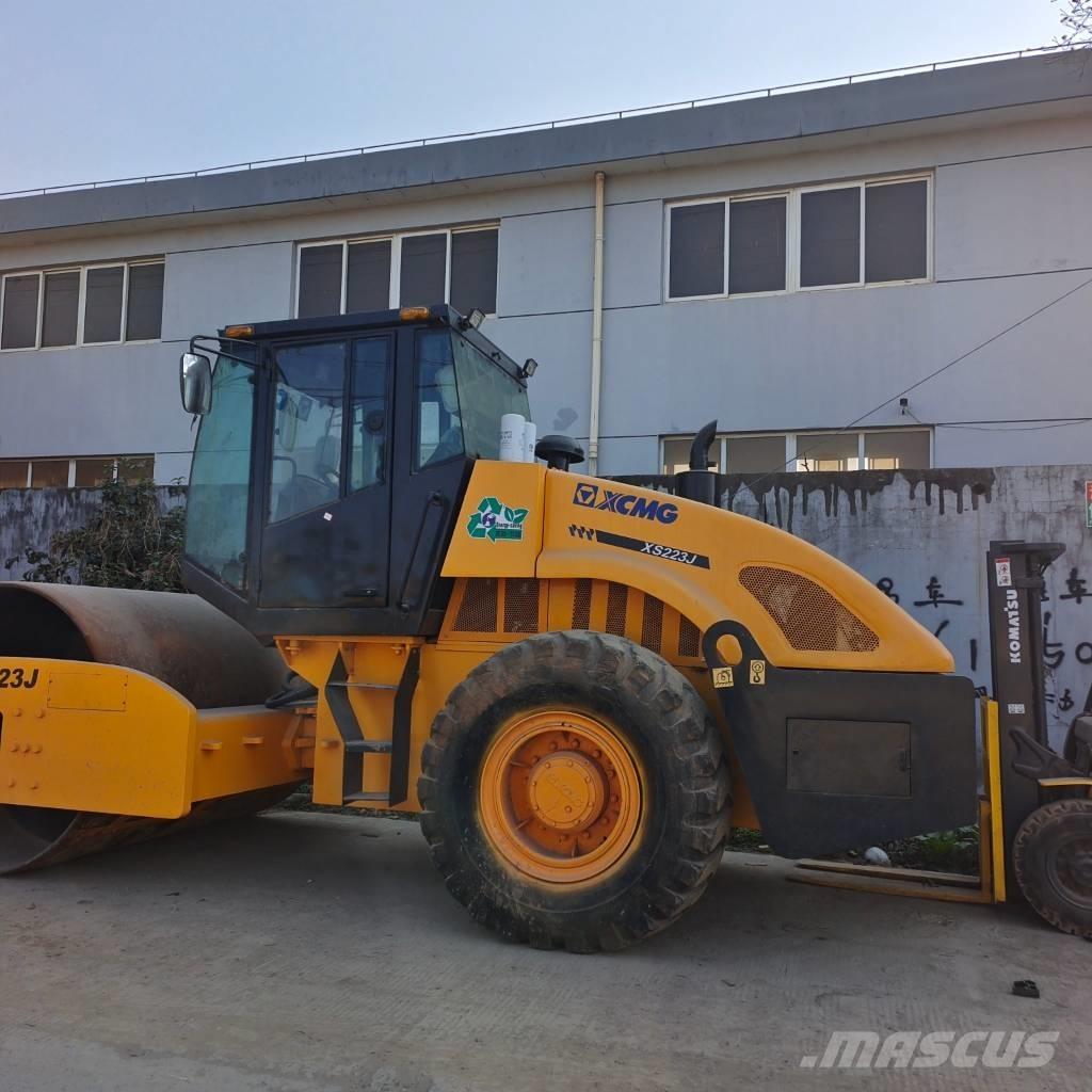 XCMG XS 223 J Walce jednobębnowe