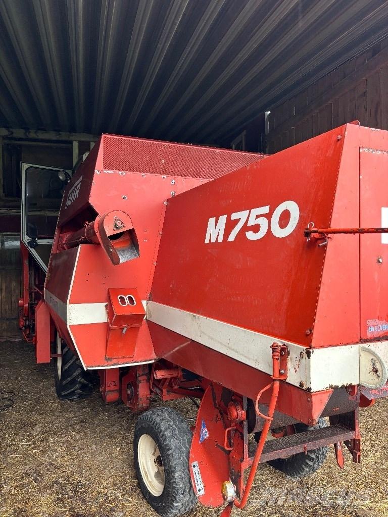 Deutz M750 Kombajny zbożowe