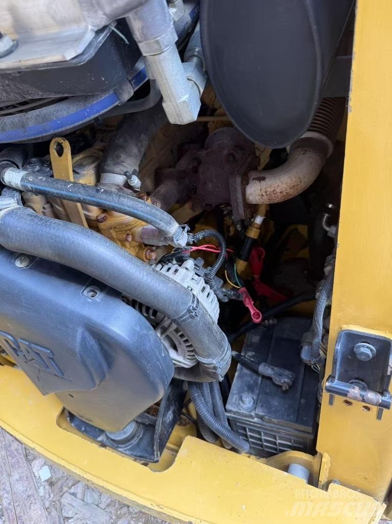 CAT 226 B 3 Ładowarki burtowe