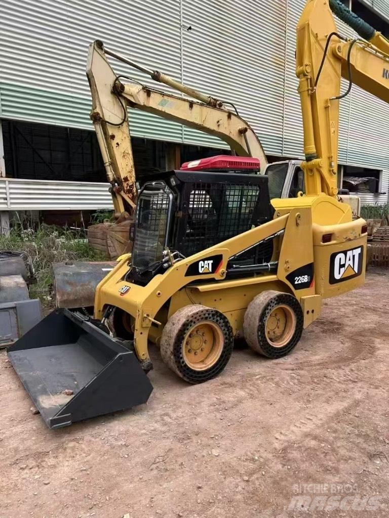 CAT 226 B 3 Ładowarki burtowe