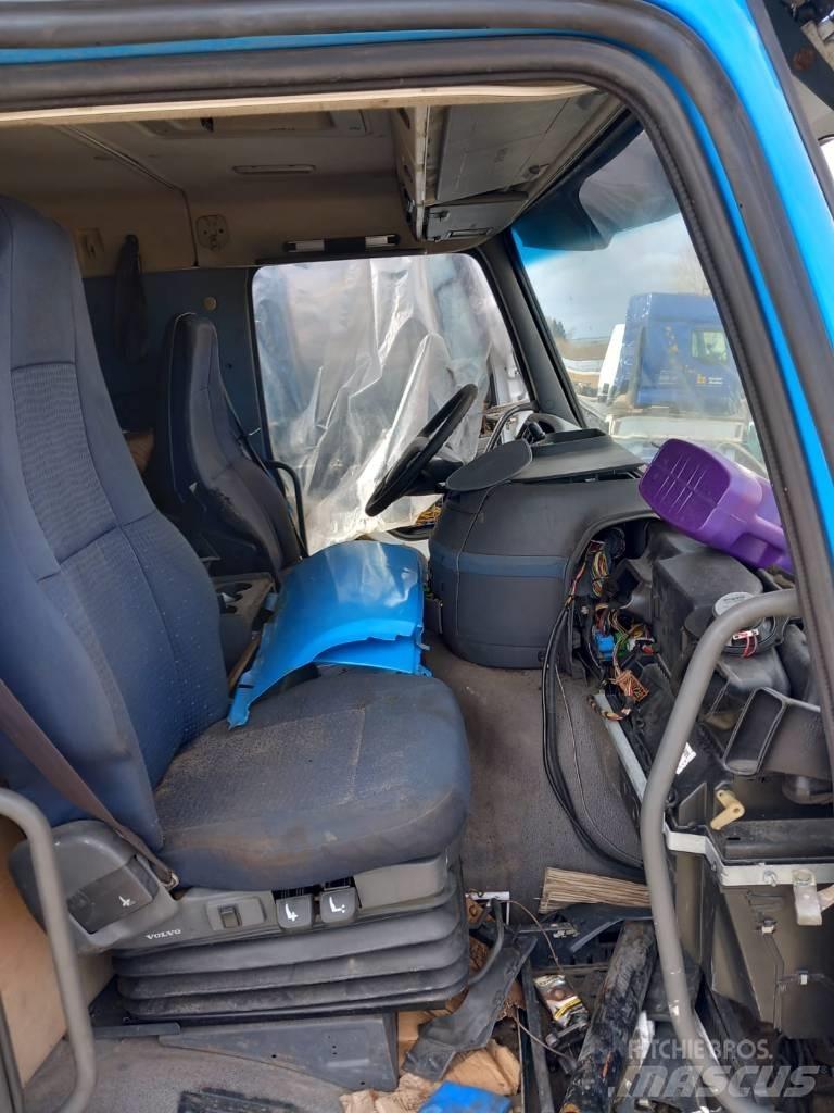 Volvo FM 9.320 Kabiny i wnętrze