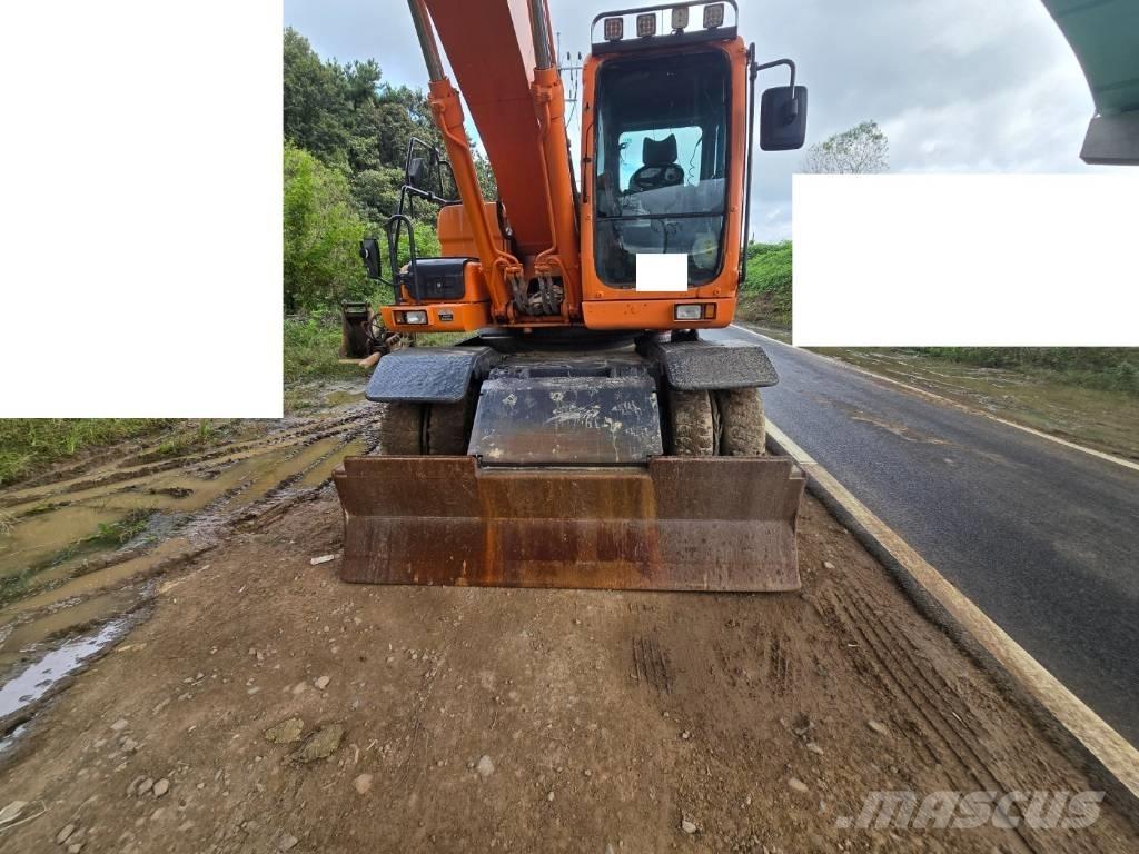 Doosan DX 210 W Koparki kołowe