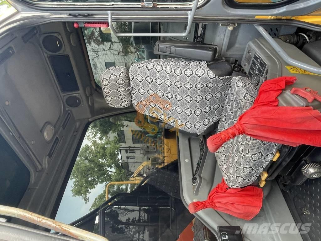 Volvo EC 200 D Koparki gąsienicowe