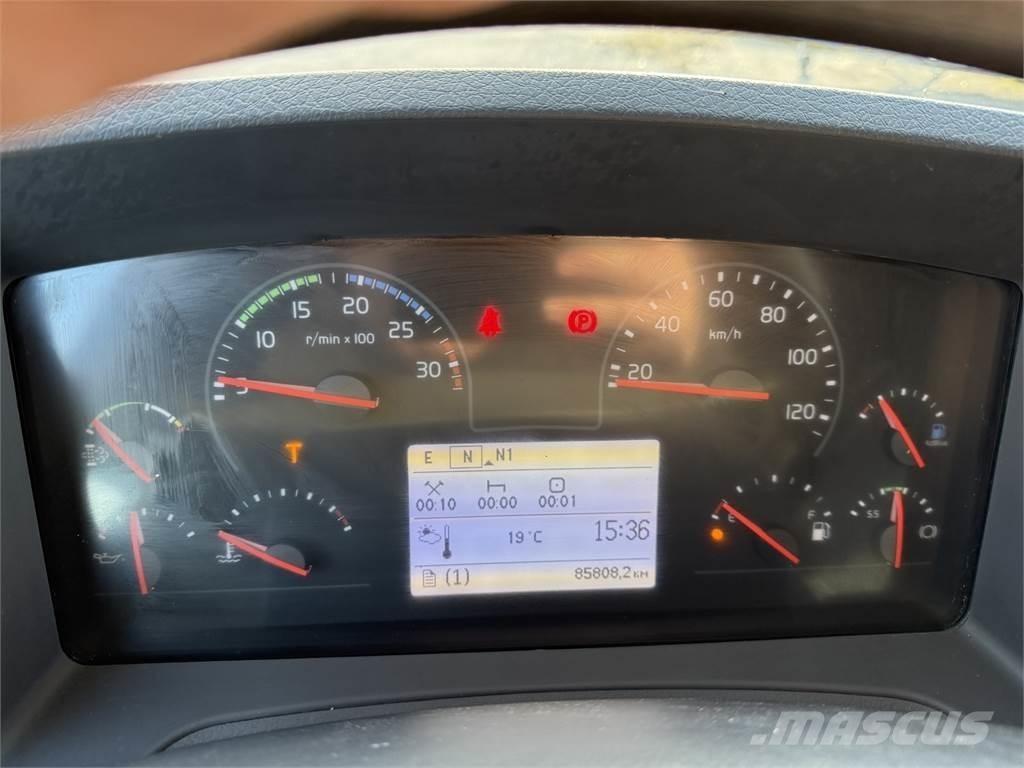 Volvo FE320 4X2 Samochody ciężarowe ze skrzynią zamkniętą