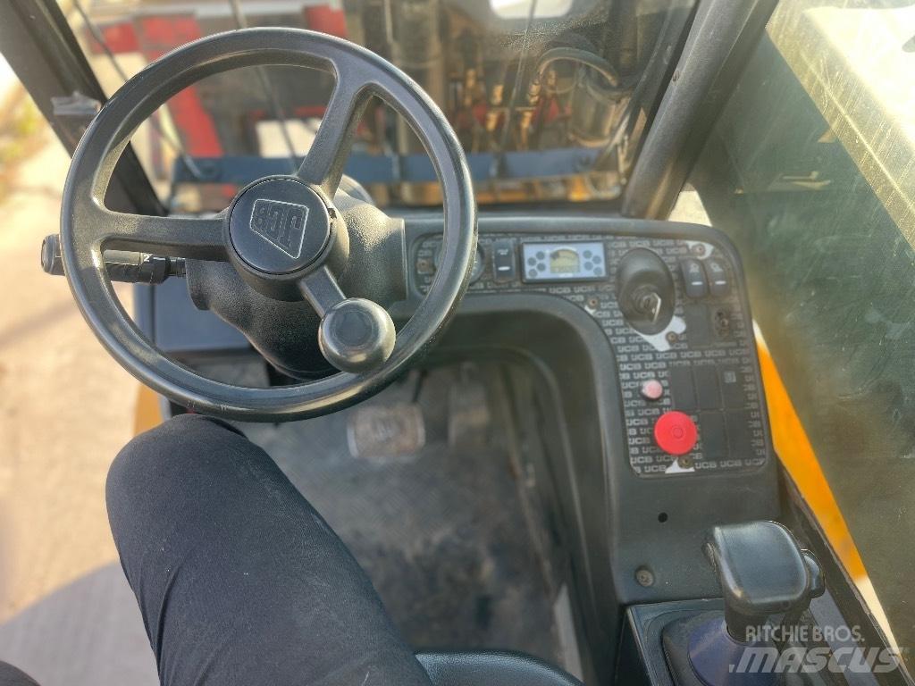JCB TLT 35 D / 4x4 Ładowarki teleskopowe