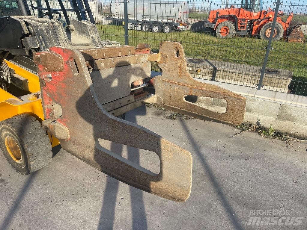 JCB TLT 35 D / 4x4 Ładowarki teleskopowe