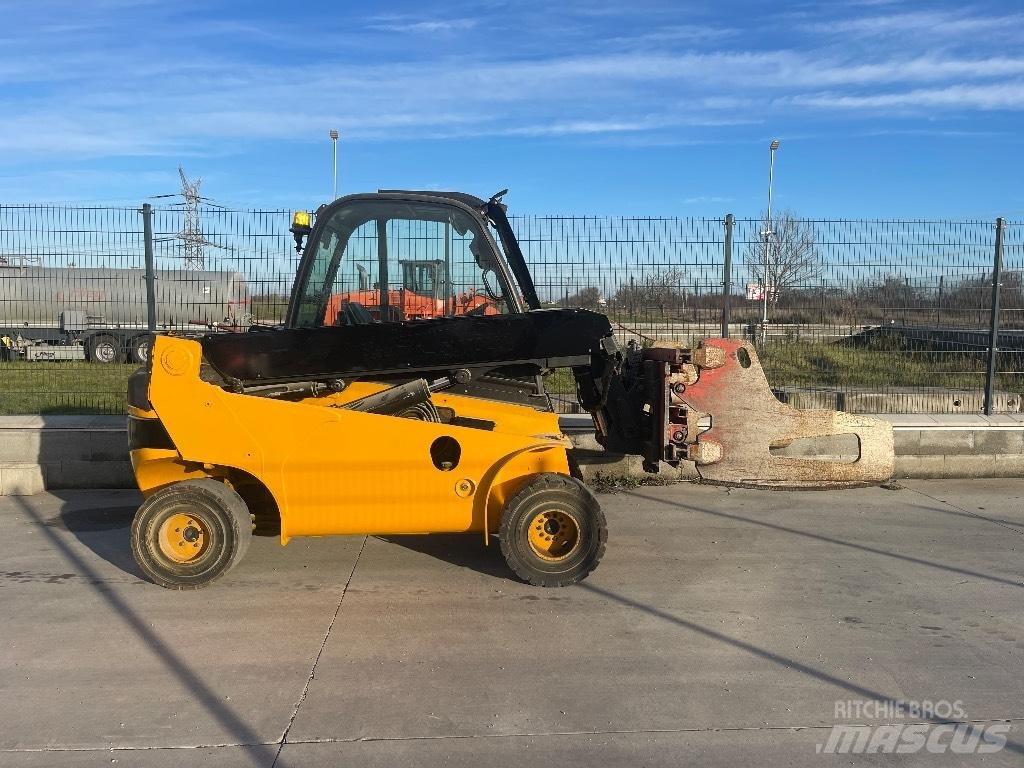 JCB TLT 35 D / 4x4 Ładowarki teleskopowe