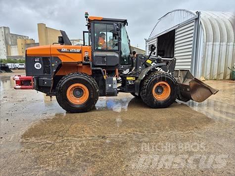 Doosan DL 250-7 Ładowarki kołowe
