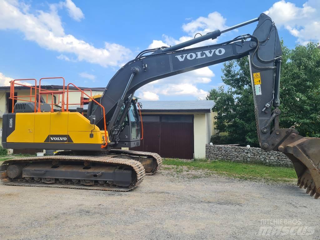 Volvo EC 220 E Koparki gąsienicowe
