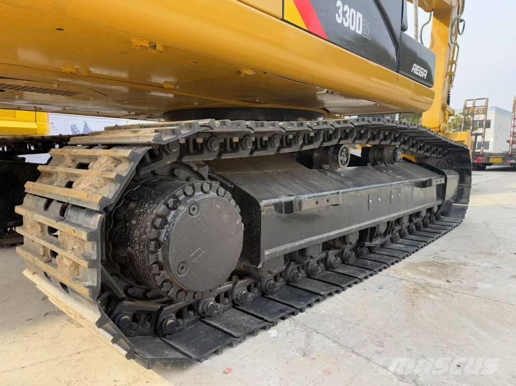 CAT 330 D Koparki gąsienicowe