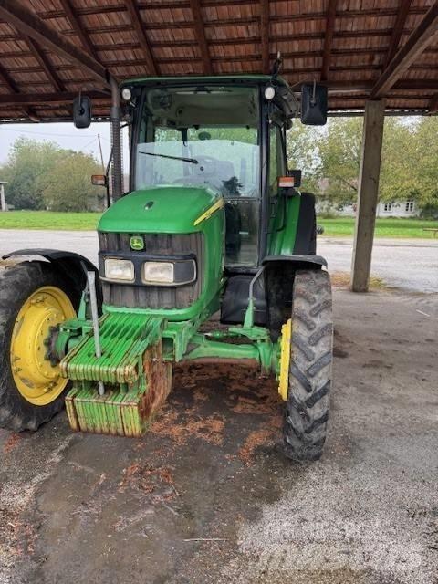 John Deere 5820 Ciągniki rolnicze