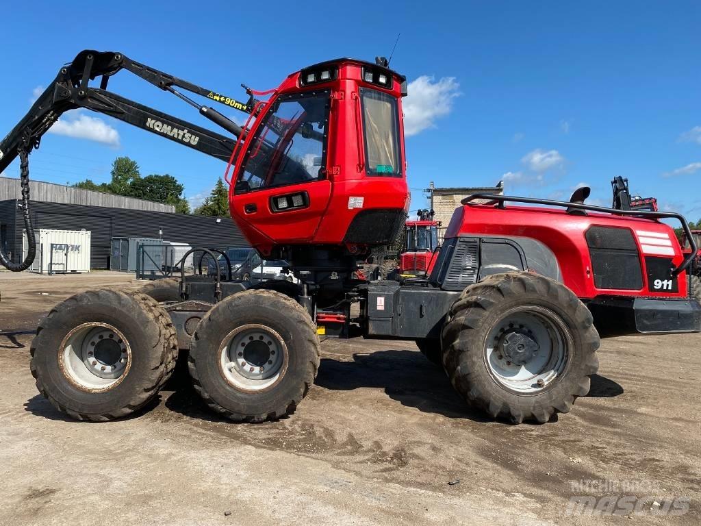 Komatsu 911 Harwestery