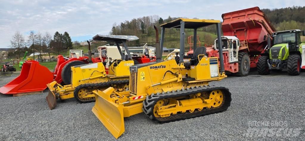 Komatsu D 21 P-8 Spycharki gąsienicowe
