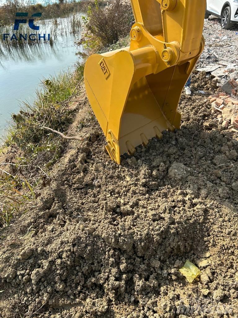 CAT 320 D Koparki gąsienicowe