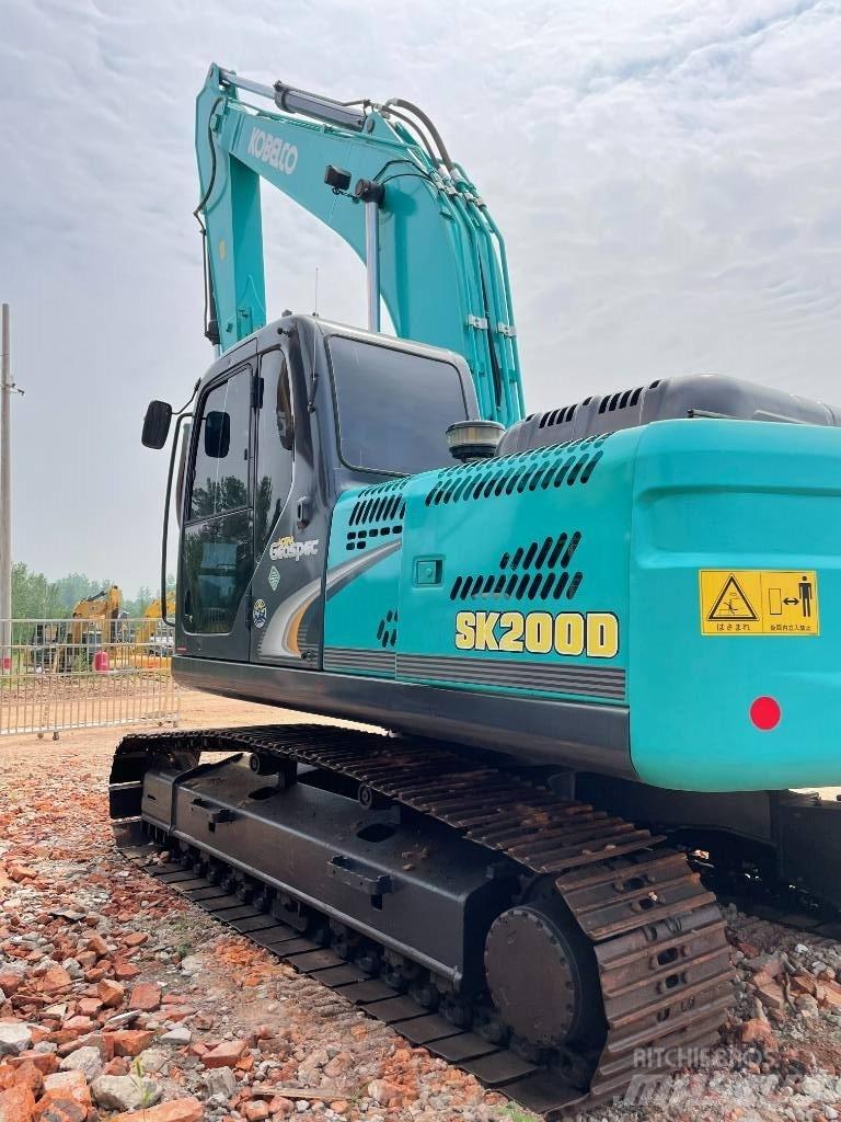 Kobelco 200 Koparki gąsienicowe