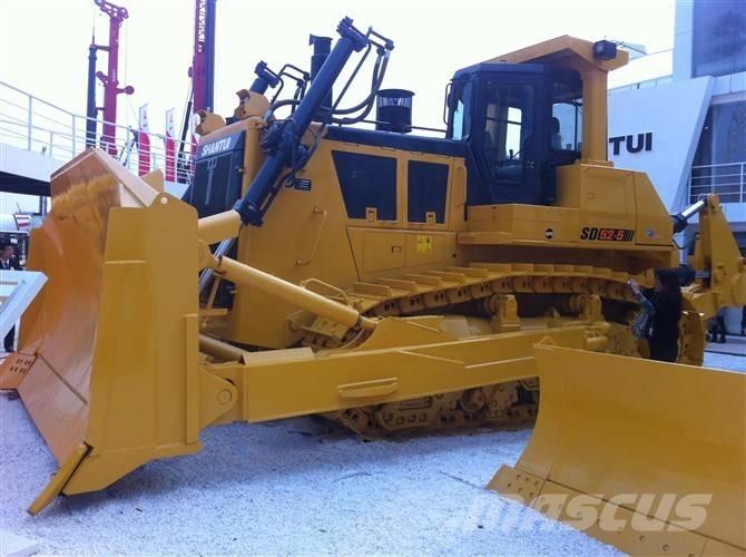 Komatsu d65ex-16 Spycharki gąsienicowe