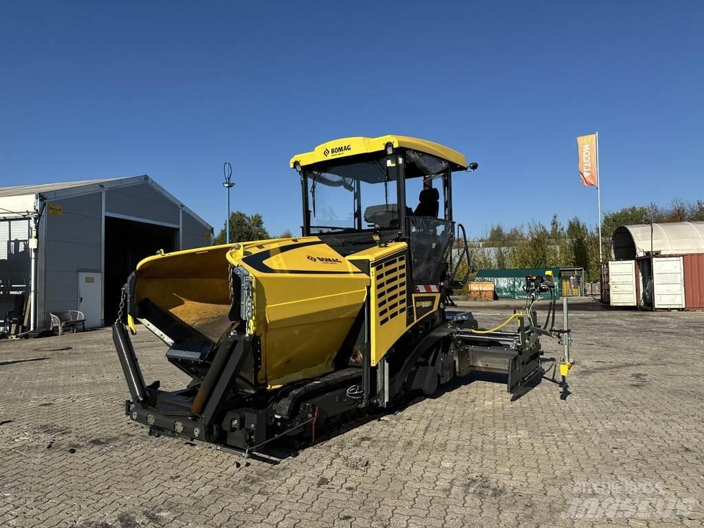 Bomag BF 300 C-2 Rozściełacze do asfaltu