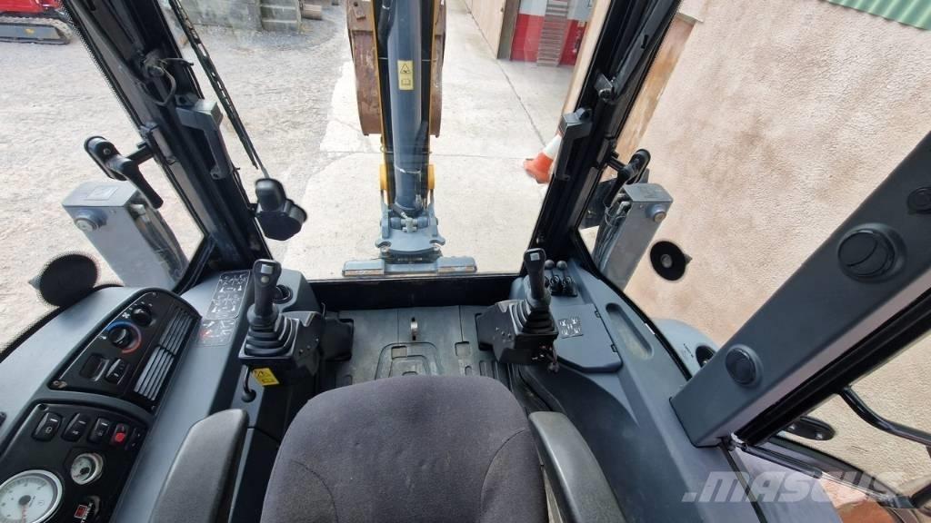 Terex TLB 890 Koparko-ładowarki