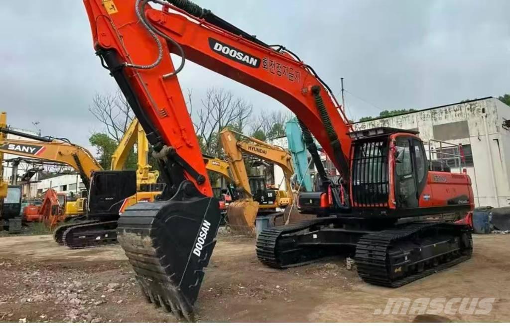 Doosan DX 340 Koparki gąsienicowe