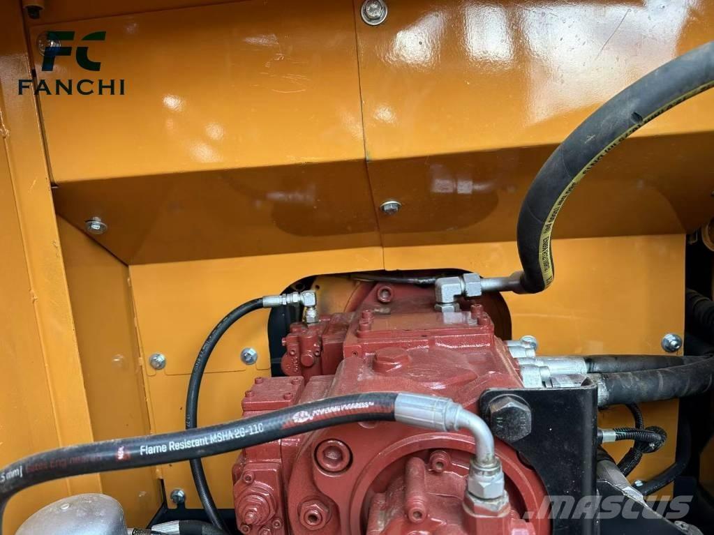 Hyundai 220LC-9S Koparki gąsienicowe