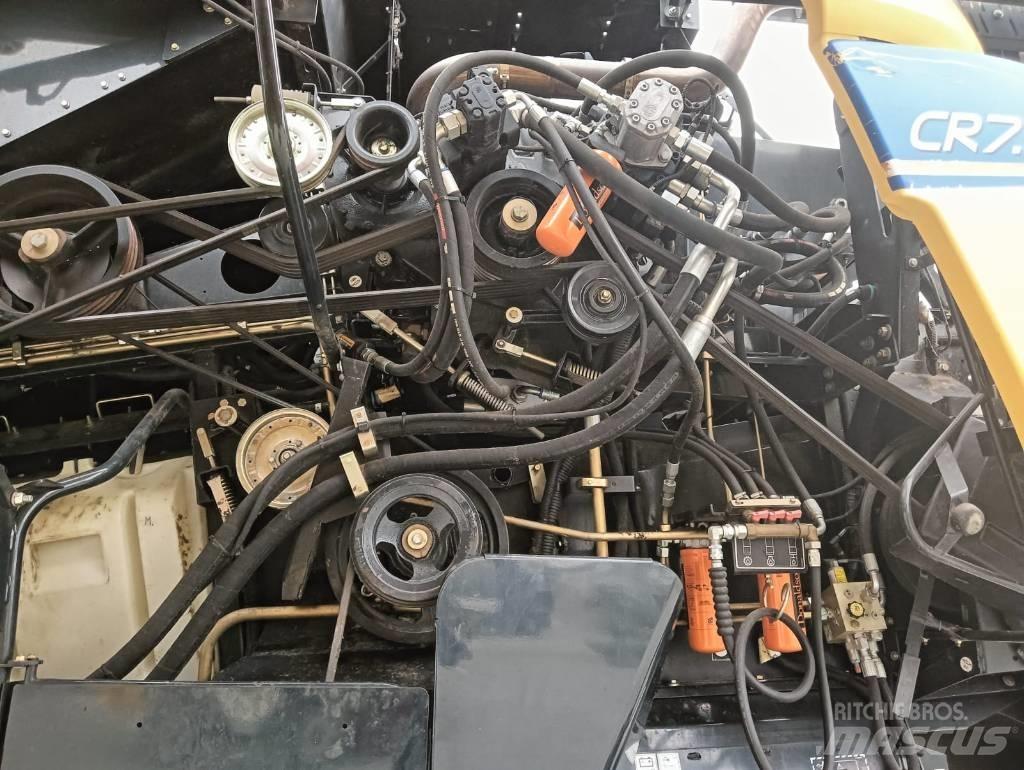 New Holland CR 7.90 Kombajny zbożowe