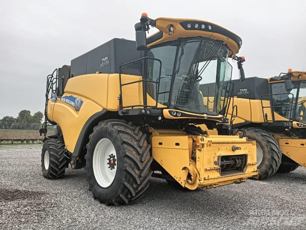 New Holland CR 7.90 Kombajny zbożowe