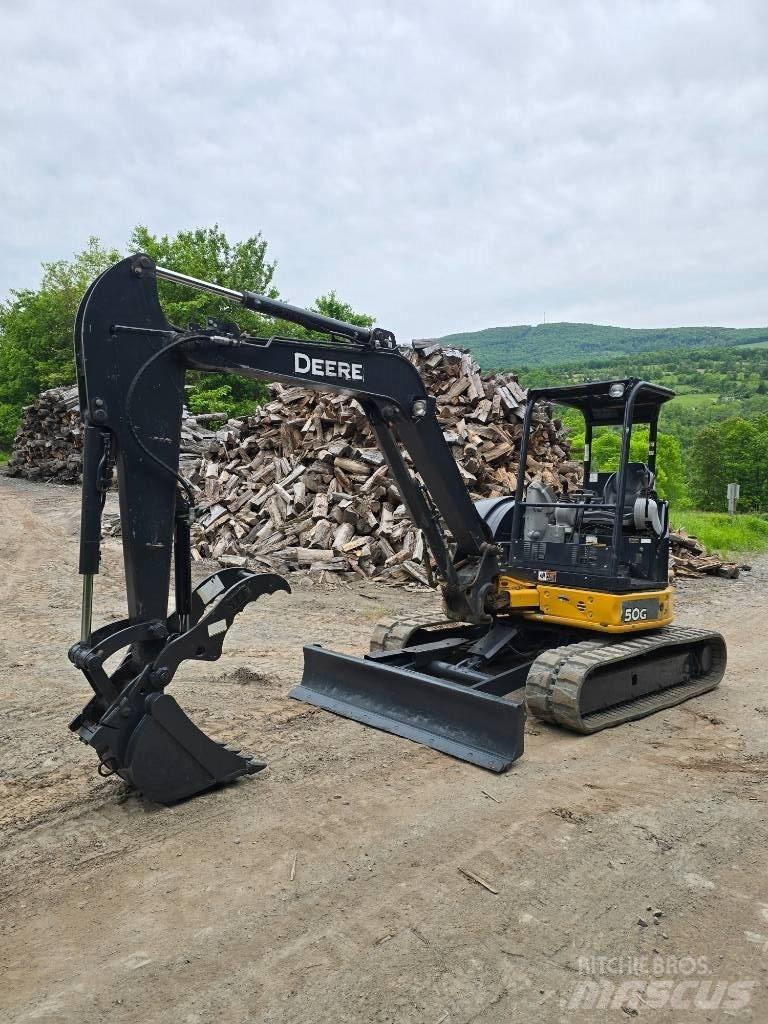 DEERE 50G Minikoparki